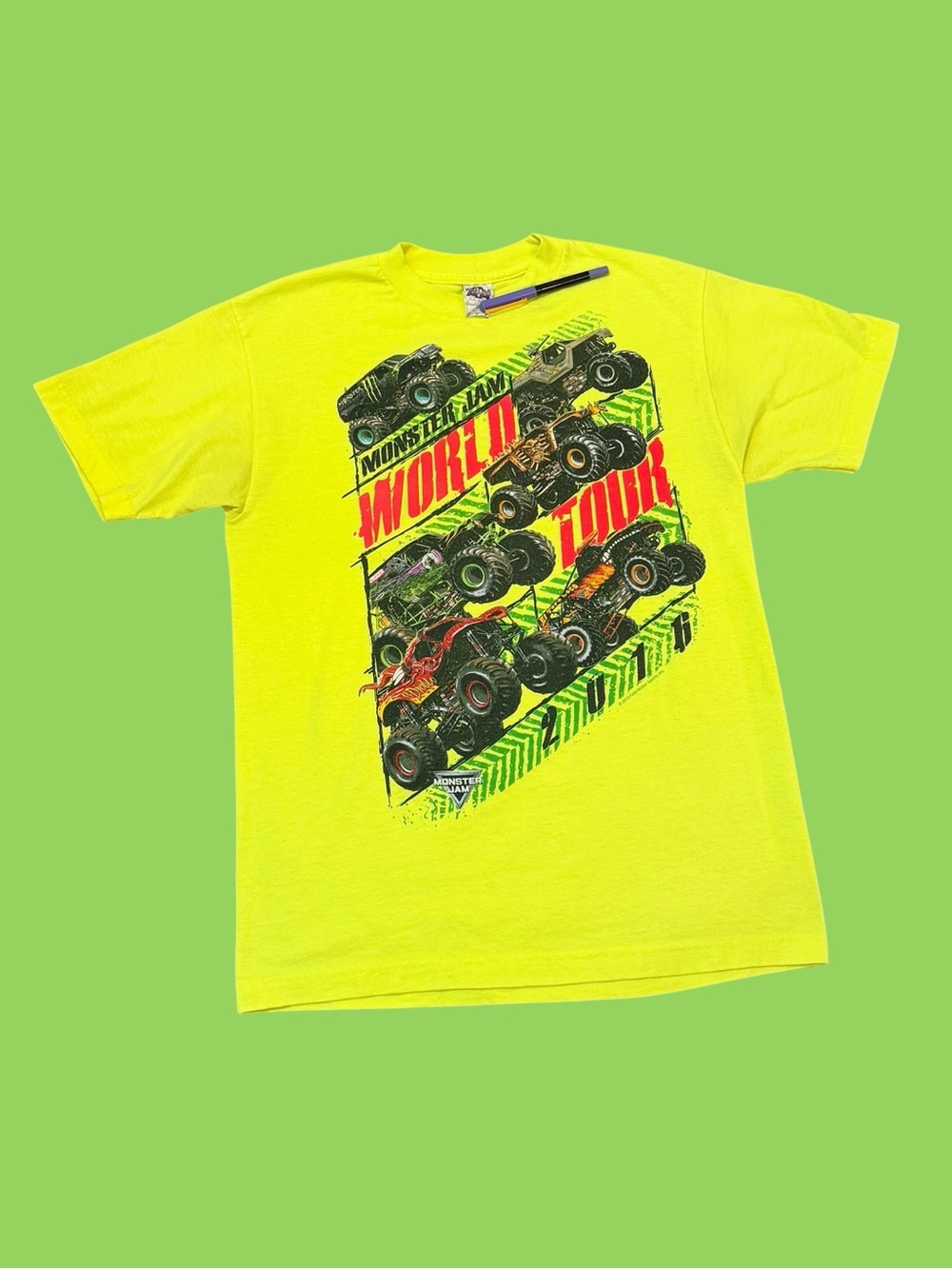 2016 Monster Jam Shirt Bright Yellow Neon Size Medium Grave Digger